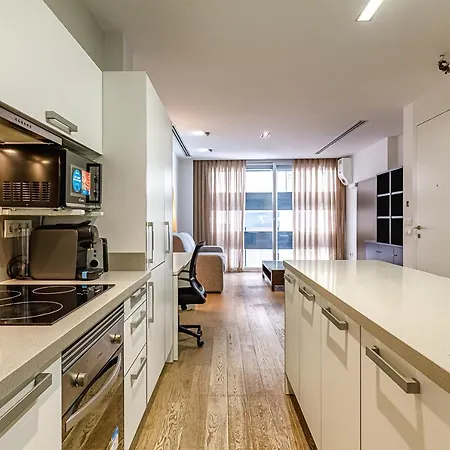 Cozy With Ac Apartment *