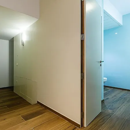 Cozy With Ac Apartment *